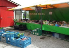 Ruim assortiment aan bio-producten verkrijgbaar in de stands.