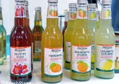 De nieuwe Almaverde bio-dranken. Verkrijgbaar in de smaken sinaasappel, citroen, mandarijn en rood fruit.