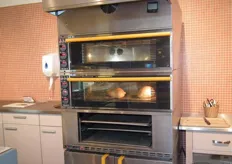 Nieuwe oven om brood in af te bakken