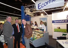 Nieuwe Weme, Edwin Crombags en Pieter Boons in gesprek bij de stand van Ecomel.
