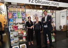 Hanna Jansens, Janet Nuyten-Sijtsema en Bjorn Andringa van FZ Organic Food.