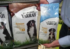 In het hondendroogvoer heeft Yarrah nu een compleet life-stage assortiment: naast Adult is er nu ook Puppy en Senior