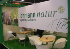 Het Duitse Lehmann natur had een grote stand waar het mogelijk was om met medewerkers in gesprek te gaan. De Nederlandse in- en verkoper Fred Boots was namens Lehman ook aanwezig op de beurs.