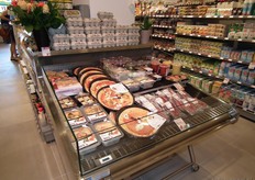 Onder meer wat kant-en-klaarmaaltijden in deze koeling.