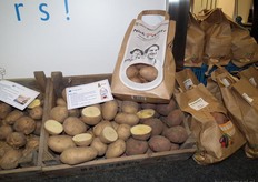 Het nieuwe aardappelras de Bionica is resistent tegen de schimmelziekte Phytophtra en onder de naam Niek's Witte op de markt gebracht. Deze naam verwijst naar de witte kleur van de aardappel.