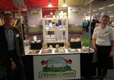 Arjan de Jong en Charlotte van DeJong Cheese, producent van verse en zachte biologische geitenkaas.