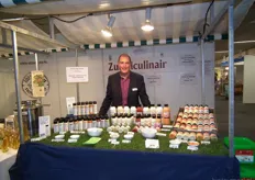 Erwin Weerink liet bezoekers proeven van de Sooo organic sauzen&dressings van Zuivelculinair Exloo BV.