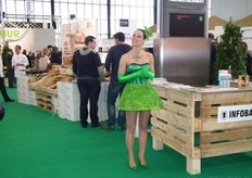 Een warm welkom bij de infobalie van de Themawereld PUUR.