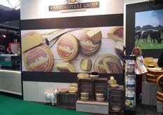 Van der Sterre Groep presenteerde het biologisch kaasassortiment van het merk Bioweide op de Horecava.