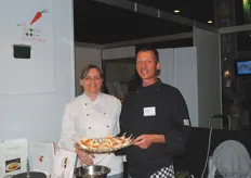 De koks Marion Pluimes en Peter van Berckel.