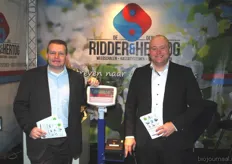 De collega's van De Ridder en Den Hertog, leverancier van digitale winkelweegschalen en kassasystemen.