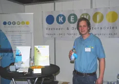 Dirk Groot van KEWI. Zij geven drinkwateradvies voor drinkwaterkwaliteit in de stal.