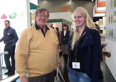 "Ton en Elise Schroer van Tons Mosterd en Heerlijkheden brachten een bezoek aan de BioFach. "Denk je anoniem over de BioFach te kunnen lopen, loop je vrijwel meteen de redacteur van Biojournaal tegen het lijf", aldus Ton."