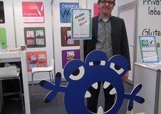 Rob van den Berg met het vierde mueslimonster Nicky Numbers.