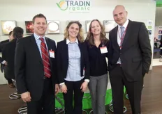 Een deel van het team van Tradin Organic Agriculture poseerde maar al te graag voor Biojournaal: Joe Barsi, Yvonne Kresinger, Hobbs Wolcott en Barend Reijn.