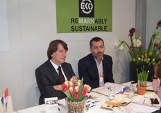 Kees Lever (directeur Plantaardige Agroketens en Voedselkwaliteit, Ministerie van Economische Zaken) met Loek Hesemans van het ministerie van Economische Zaken, Landbouw en Innovatie.