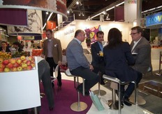 Gert Kögeler (blauw overhemd) van Eosta.