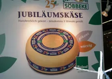 Söbbeke viert dit jaar haar 25-jarig bestaand. Ter ere daarvan werd op de BioFach deze jubileumkaas gepresenteerd.
