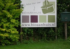 In de moestuin van Hoeve Doelwyck worden groenten geteeld voor in de pakketten van de bezorgservice Bio aan huis.