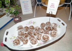 Dadel/amandel-balletjes.