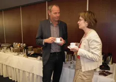 Jan Willem Erisman (directeur-bestuurder bij het Louis Bolk Instituut) met Annette Wijering.