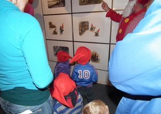 De kabouter legde het nodige uit over het kabouterbestaan.