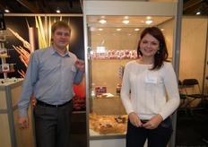 Roman Perminov en Ksenia Naumkina presenteerde de biologische verzorgingsproducten van Dizao Organics.