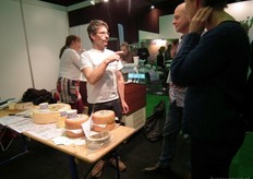 Zij deelden een stand met Mark van Alderwegen van Zorgboerderij Schapenstreek.