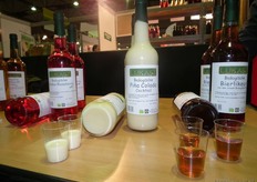 "Onder meer Biologische Wodka/Raspberry, Bierlikeur en Pina Colada. Frans: "We wisten dat er behoefte was naar een biologische variant van dit soort dranken met een lager alcoholpercentage. Hierdoor kunnen deze dranken ook in de natuurvoedingswinkel verkocht worden."