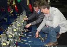 Voor uitleg over de nieuwigheden bij K.A. Havelaar moet je toch echt bij Koos Havelaar zijn (links).