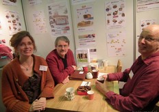 Jorien Quirijnen en Edgar Grunder van de consequente Biobakker in gesprek met Allard ten Dam van De Nieuwe Band.