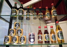 "Zij presenteerden het gerestylede Yakso-assortiment. Er zijn onlangs diverse nieuwe artikel aan het assortiment toegevoegd, waaronder de kokosolie en wok- en roerbaksauzen. "We krijgen hier erg goede reacties op", aldus Janet."