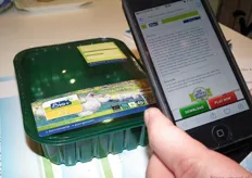 Kemper Kip heeft samen met Bio+ de 'Boercode' op de verpakking ontwikkeld. Door de QR-code te scannen kan de consument exact zien welke boer het product geproduceerd heeft.