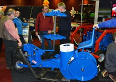 Bert Thijs van de Jong Machines bij een plantmachine