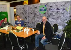 rechts Sjoerd Smits van HortiNova en Rene Jochems van Groeibalans, deelnemers van het Bodem & Bemesting Plein