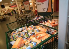 De sinaasappelsap van Bio+ is in de aanbieding.