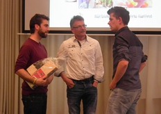 Kees van Zelderen bedankt Joris en Niek.