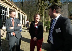 Johan Maris van Control Union Certifications met Anja Ekkelboom, adjunct-directeur Skal, en Jan Hoekman van Skal.
