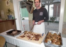 Martin zorgde zelf voor vers biologisch kalkoenvlees tijdens het diner.