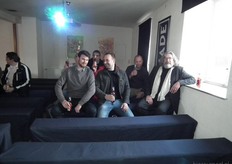 Klaar voor de presentatie van Roger, uiteraard onder het genot van een flesje Bionade.