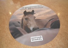 Onder meer dit beeld op de vloer.