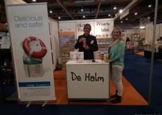 Rob van den Berg en Irma Steenbakkers van graanpletterij De Halm presenteerden de Stop&go. Men kan hiermee eenvoudig onderweg van de muesli van De Halm genieten. Er komen binnenkort wat nieuwe producten aan.