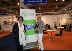 Uiteraard was ook de Nederlandse Coeliakie Vereniging (NCV) aanwezig op de beurs. Links Bianca Rootsaert en rechts Andrea Wesselius.