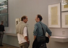 Ruud Hendriks (docent bodemvruchtbaarheid aan Warmonderhof) met Jan Graafland van Weleda.