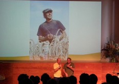 Daarna ging de dagvoorzitter voorin de zaal kort in gesprek met hedendaagse vernieuwers in de BD-beweging. Eerst was Piet van IJzendoorn van de Zonnehoeve aan de beurt.