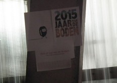 Hij vertelde ook over de kick-off voor het Jaar van de Bodem 2015 die op 7 oktober op de Zonnehoeve zal plaatsvinden.