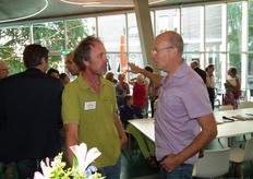 Allard ten Dam (rechts) van De Nieuwe Band met Idse Billenkamp van De Eemstuin.