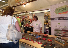 Lekkers bij Leqrs. Yvonne vertelde dat Extract B.V. onder de merknaam Leqrs een assortiment verse biologische tapenades en pesto's aanbiedt.