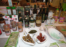 "Ik heb niet alleen de Nederlandse bio-producten meegenomen, maar ook wat Italiaanse delicatessen die we importeren. Hiermee laat ik zien hoeveel diepgang ons bio-assortiment heeft."