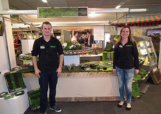 Mitchel en Suzanne lieten bezoekers op het BioPlein kennismaken met het smaakconcept 'Enjoy A Tasty Challenge' van Cresco.